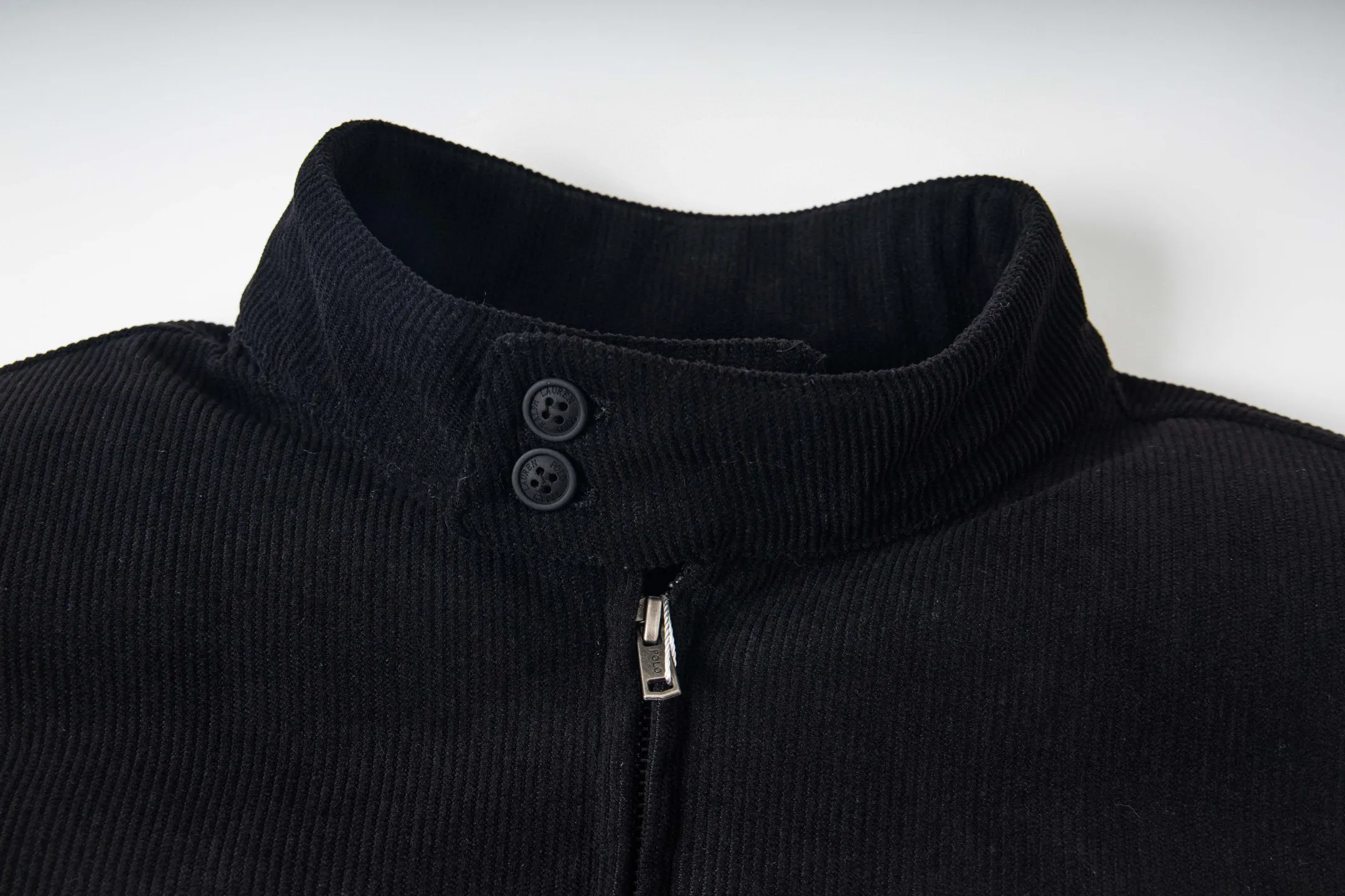 Actual shot of black details # P330